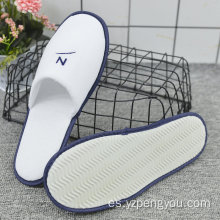 Nuevo diseño Slipper barato con logotipo personalizado